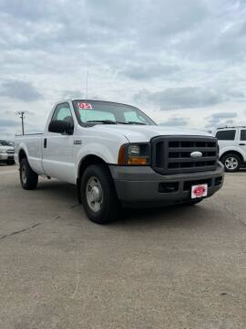 2005 Ford F-250 Super Duty for sale at UNITED AUTO INC in South Sioux City NE