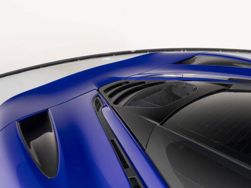 2021 McLaren 720S Performance