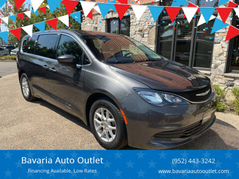 2017 Chrysler Pacifica for sale at Bavaria Auto Outlet in Victoria MN