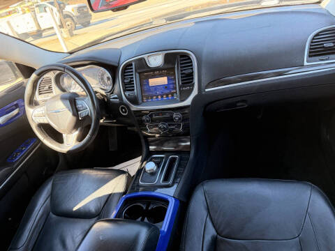 2016 Chrysler 300 Limited