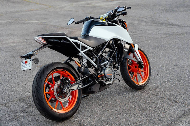 2021 KTM 200 Duke