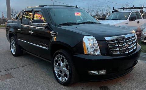 2013 Cadillac Escalade EXT for sale at C K AUTO SALES & SERVICE in Nashville TN