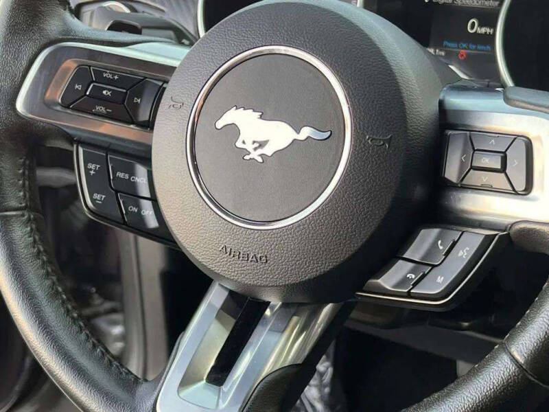 2022 Ford Mustang EcoBoost