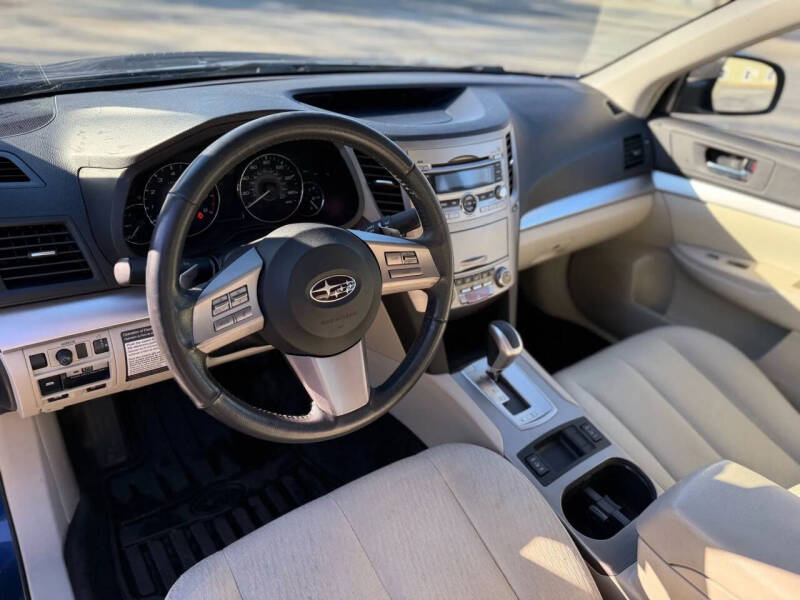 2010 Subaru Legacy 2.5i Premium