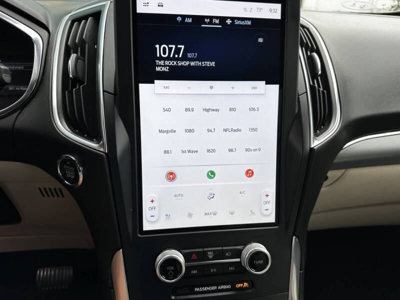 2021 Ford Edge Titanium