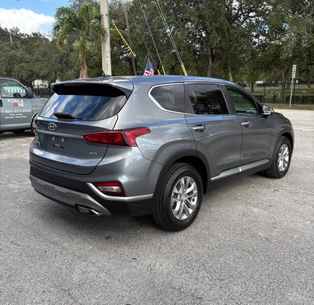 2019 Hyundai Santa Fe SE 2.4L