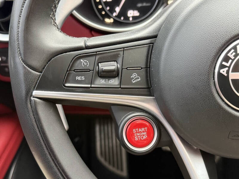 2019 Alfa Romeo Stelvio Ti Sport