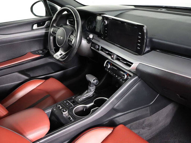 2023 Kia K5