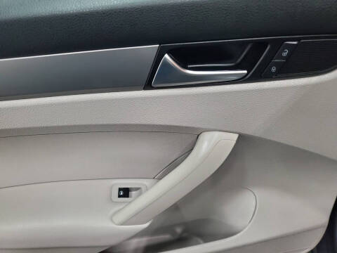 2015 Volkswagen Passat 1.8T S