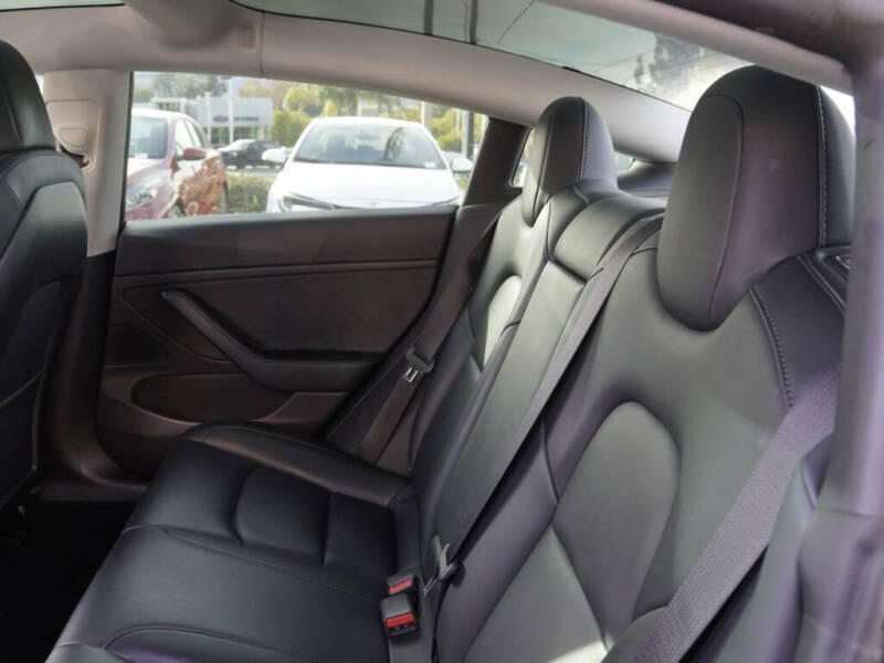 2019 Tesla Model 3 Standard Range Plus