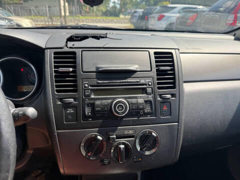 2009 Nissan Versa 1.8 SL