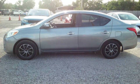 2014 Nissan Versa 1.6 SV