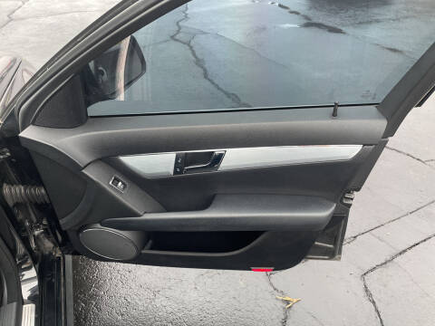 2009 Mercedes-Benz C-Class C 300 Luxury 4MATIC