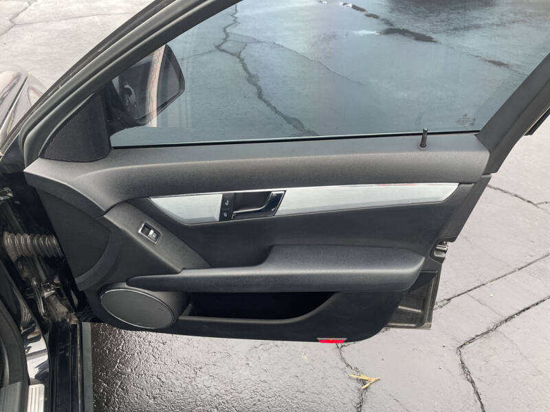 2009 Mercedes-Benz C-Class C 300 Luxury 4MATIC