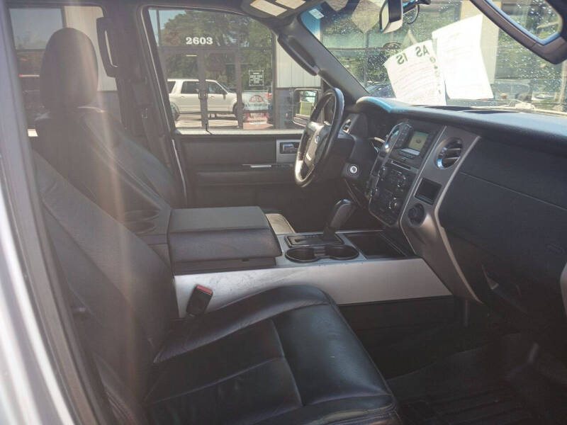 2017 Ford Expedition EL XLT