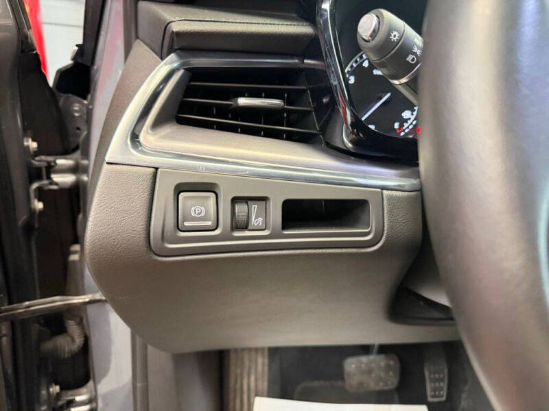 2021 Cadillac XT5 Luxury