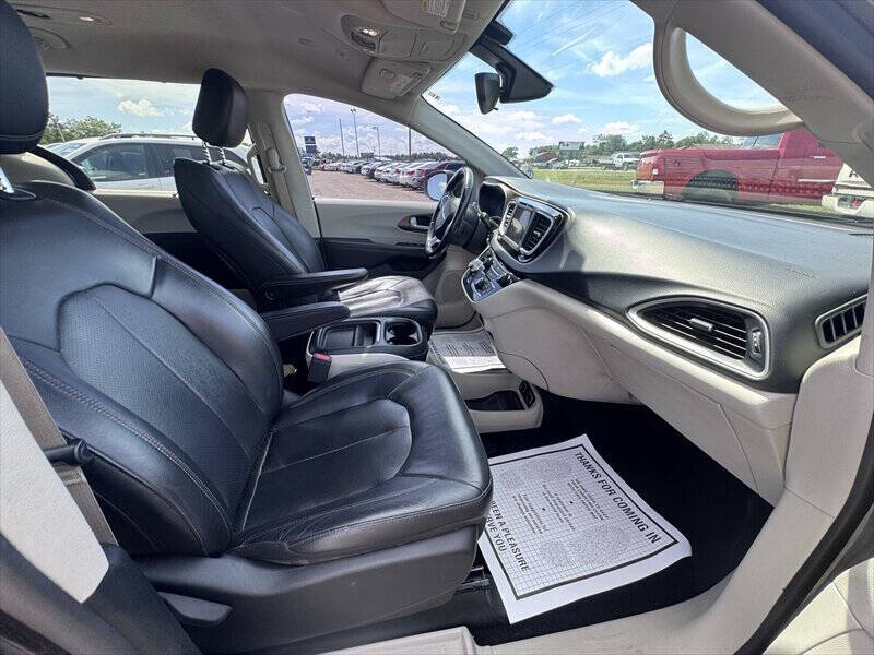 2018 Chrysler Pacifica Touring L