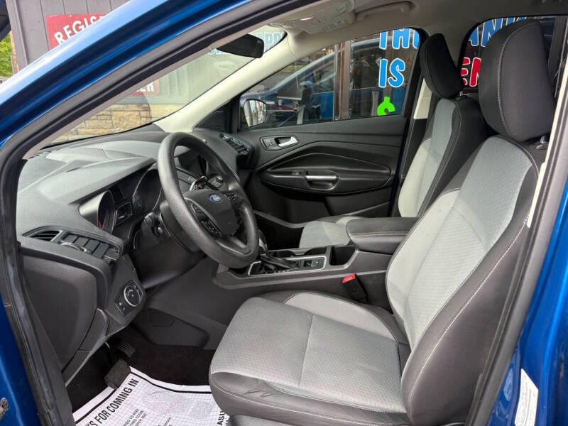 2019 Ford Escape SE