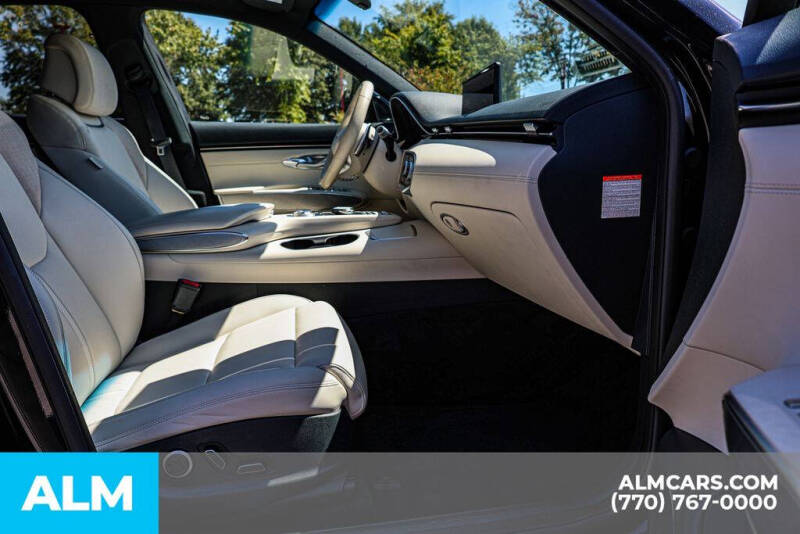 2024 Genesis Electrified GV70