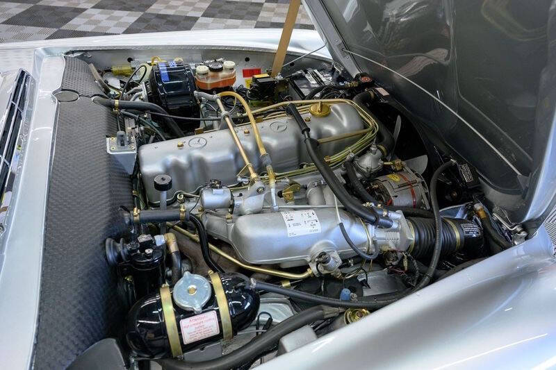 1970 Mercedes-Benz 280-Class