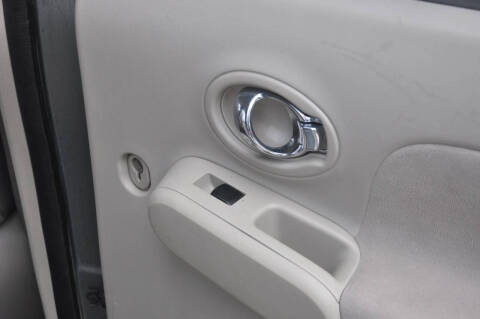 2010 Nissan cube