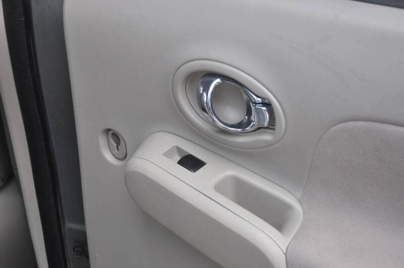 2010 Nissan cube