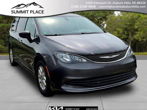 2017 Chrysler Pacifica Touring