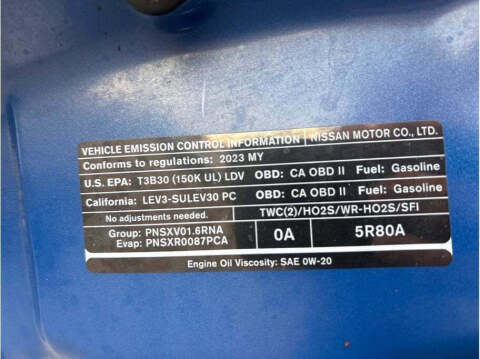 2023 Nissan Kicks SR