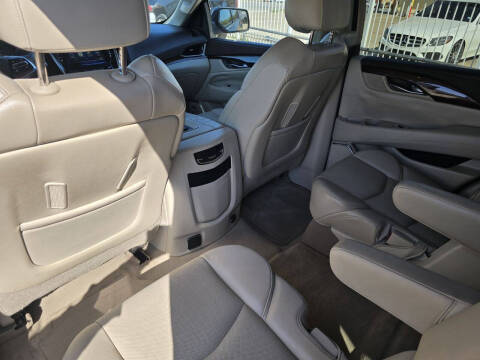 2015 Cadillac Escalade Luxury