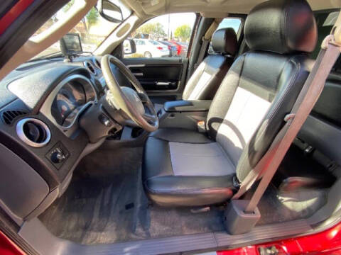 2006 Mitsubishi Raider Duro Cross V8