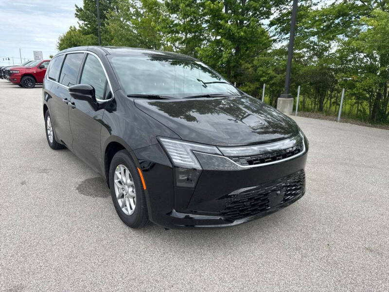 2027 Chrysler Pacifica Select
