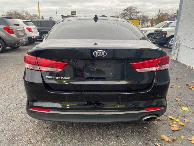 2020 Kia Optima LX