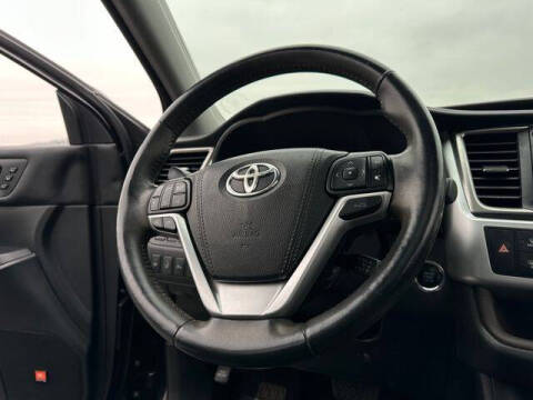 2016 Toyota Highlander Limited Platinum