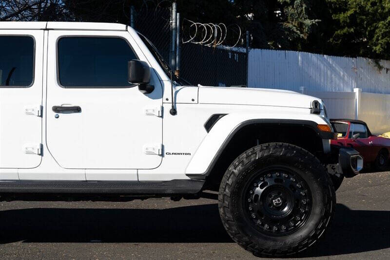 2020 Jeep Gladiator Overland