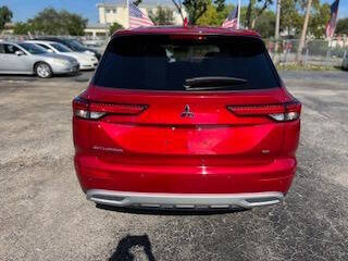 2024 Mitsubishi Outlander SE