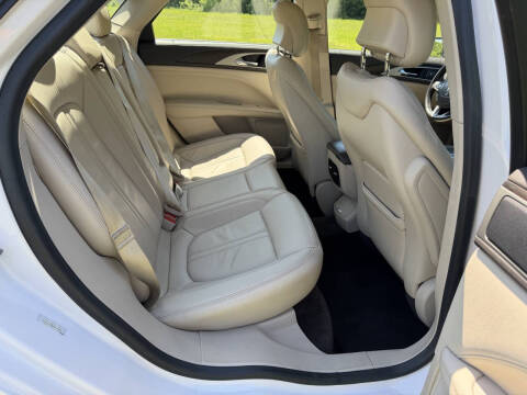 2017 Lincoln MKZ Select