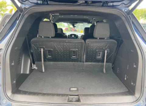 2022 Chevrolet Traverse LT Cloth