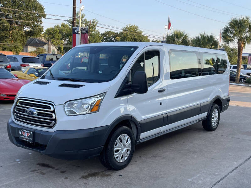2015 Ford Transit XLT's photo