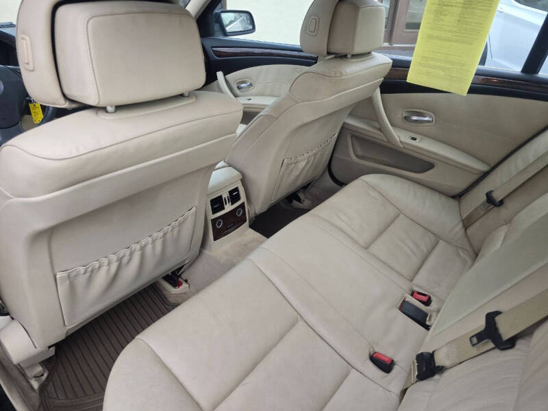 2008 BMW 5 Series 528xi