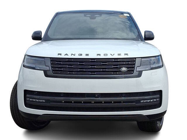 2025 Land Rover Range Rover P550e SE