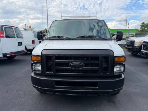 2015 Ford E-Series E-350 SD