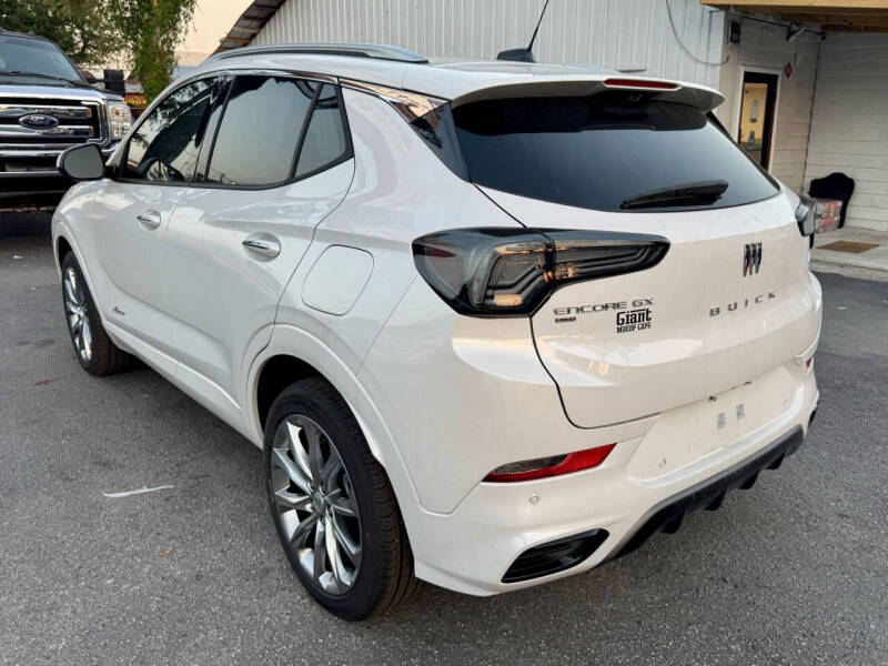 2024 Buick Encore GX Avenir