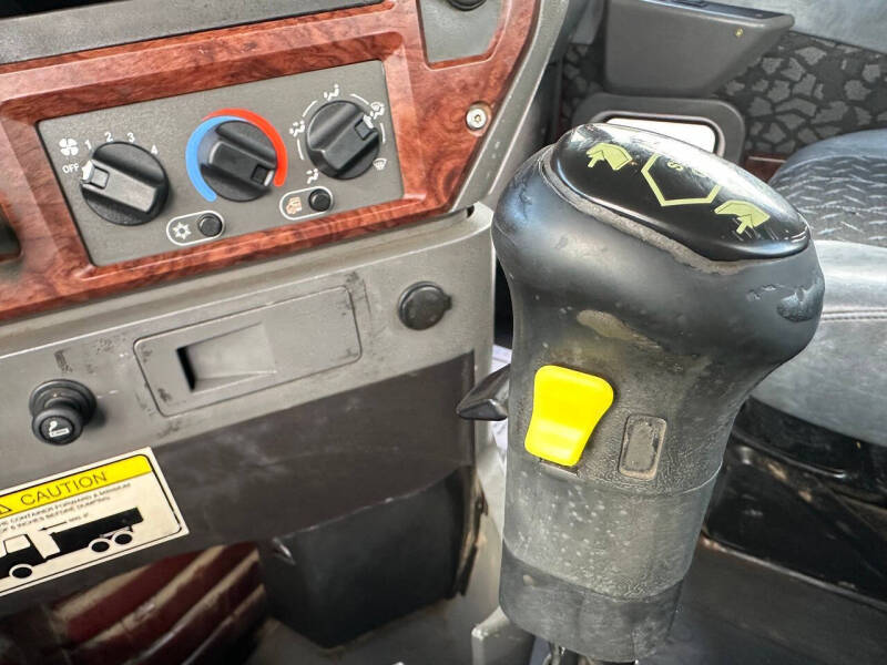 2007 Mack Granite