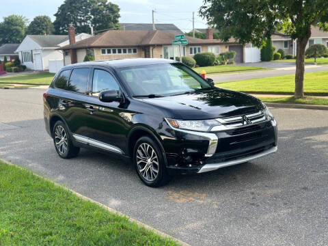 2016 Mitsubishi Outlander ES