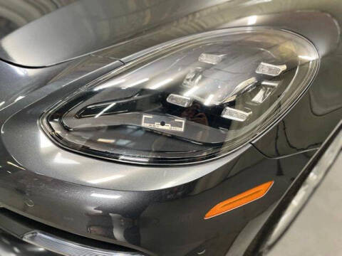 2018 Porsche Panamera 4