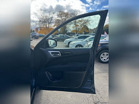 2016 Nissan Pathfinder