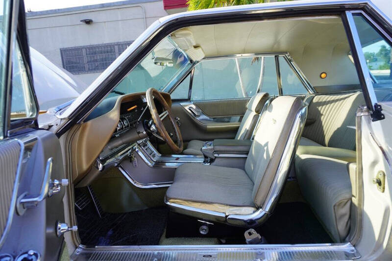 1964 Ford Thunderbird