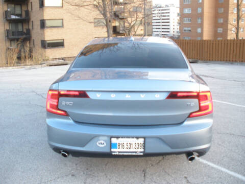 2018 Volvo S90 T5 Momentum