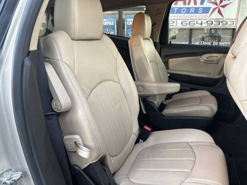 2011 Chevrolet Traverse LTZ