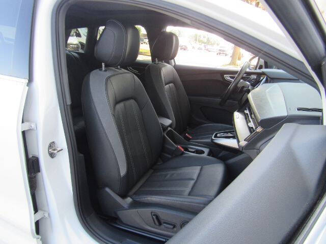 2022 Audi Q4 e-tron quattro Premium Plus 50